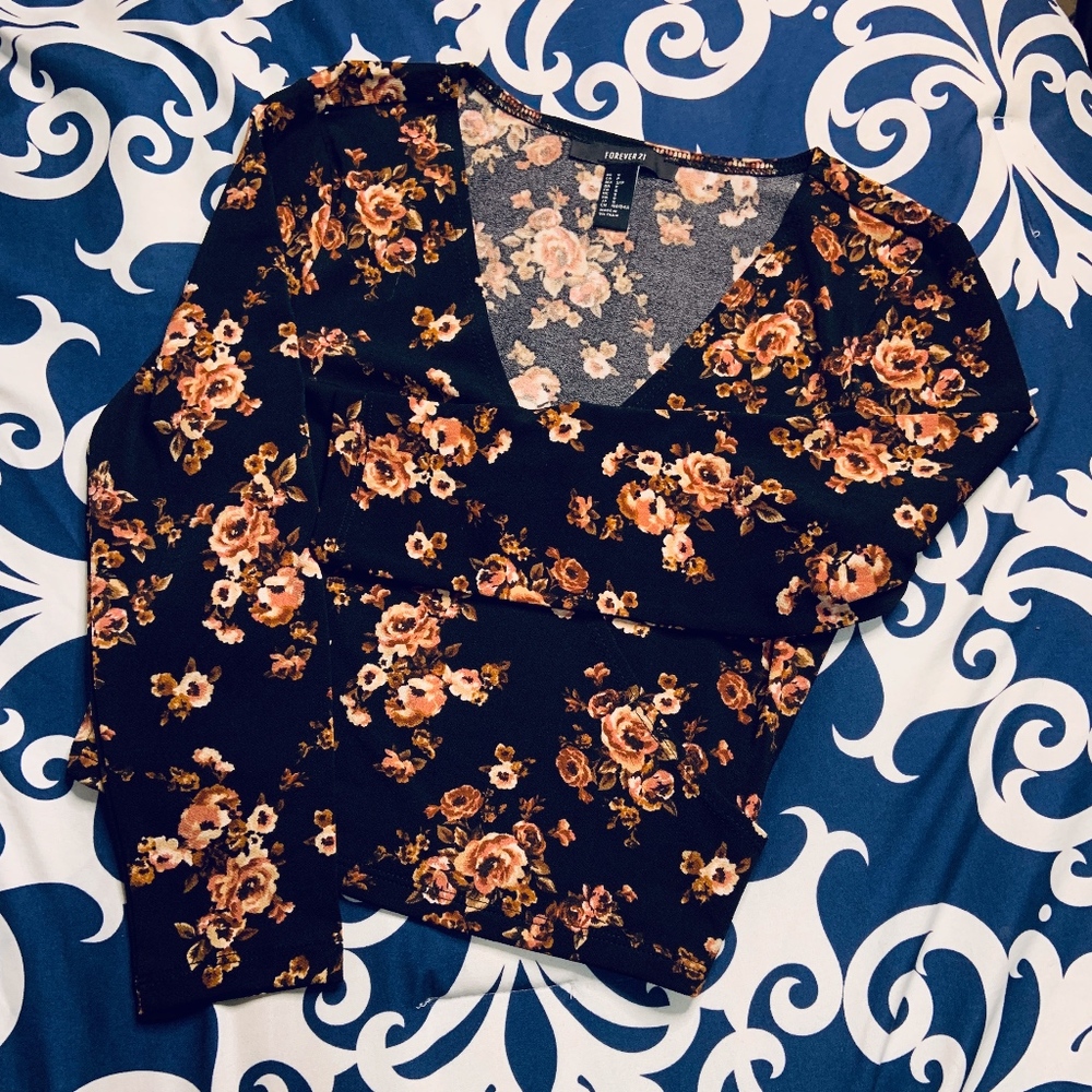 Black Floral Crop Top